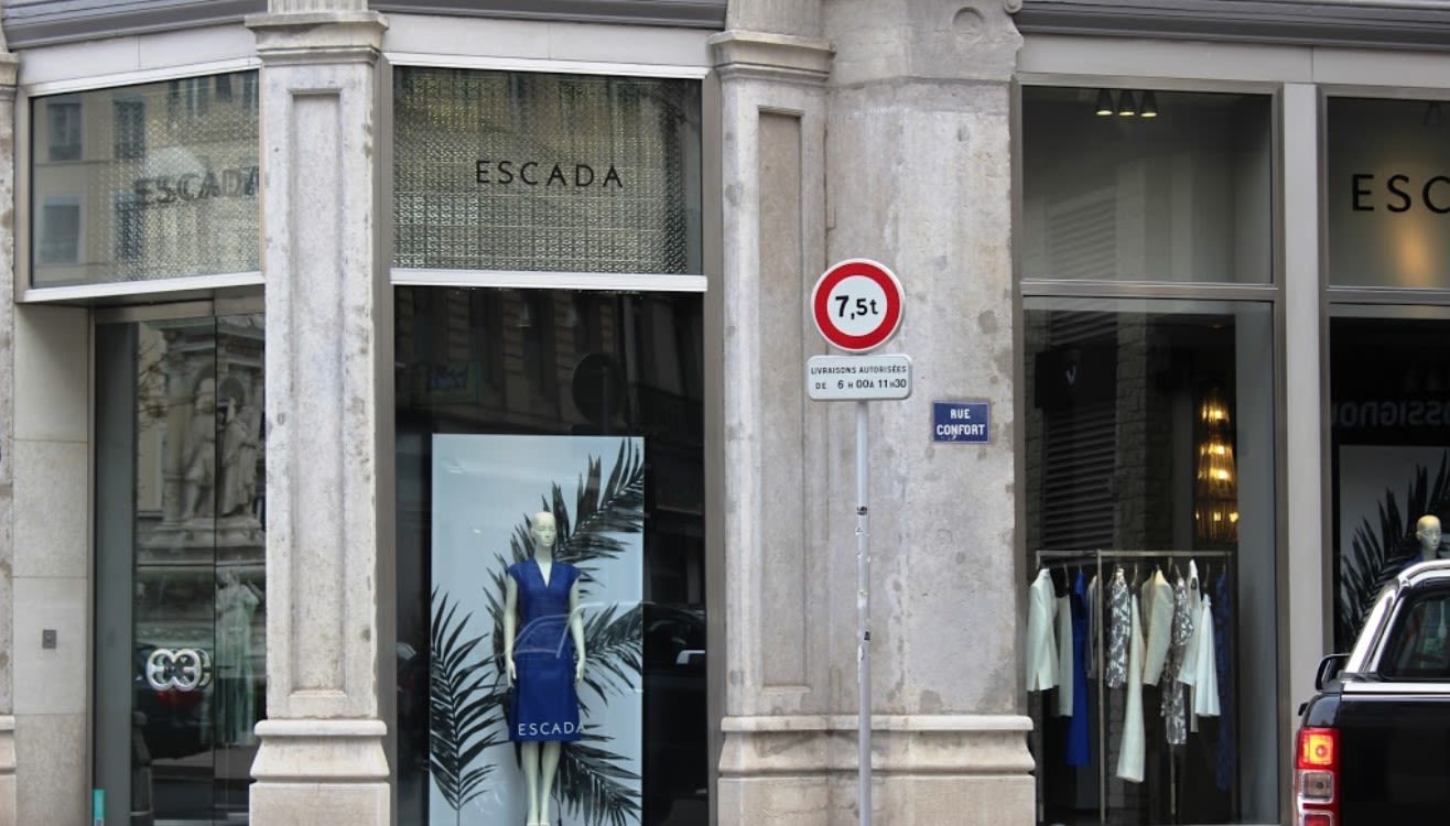 Escada Lyon