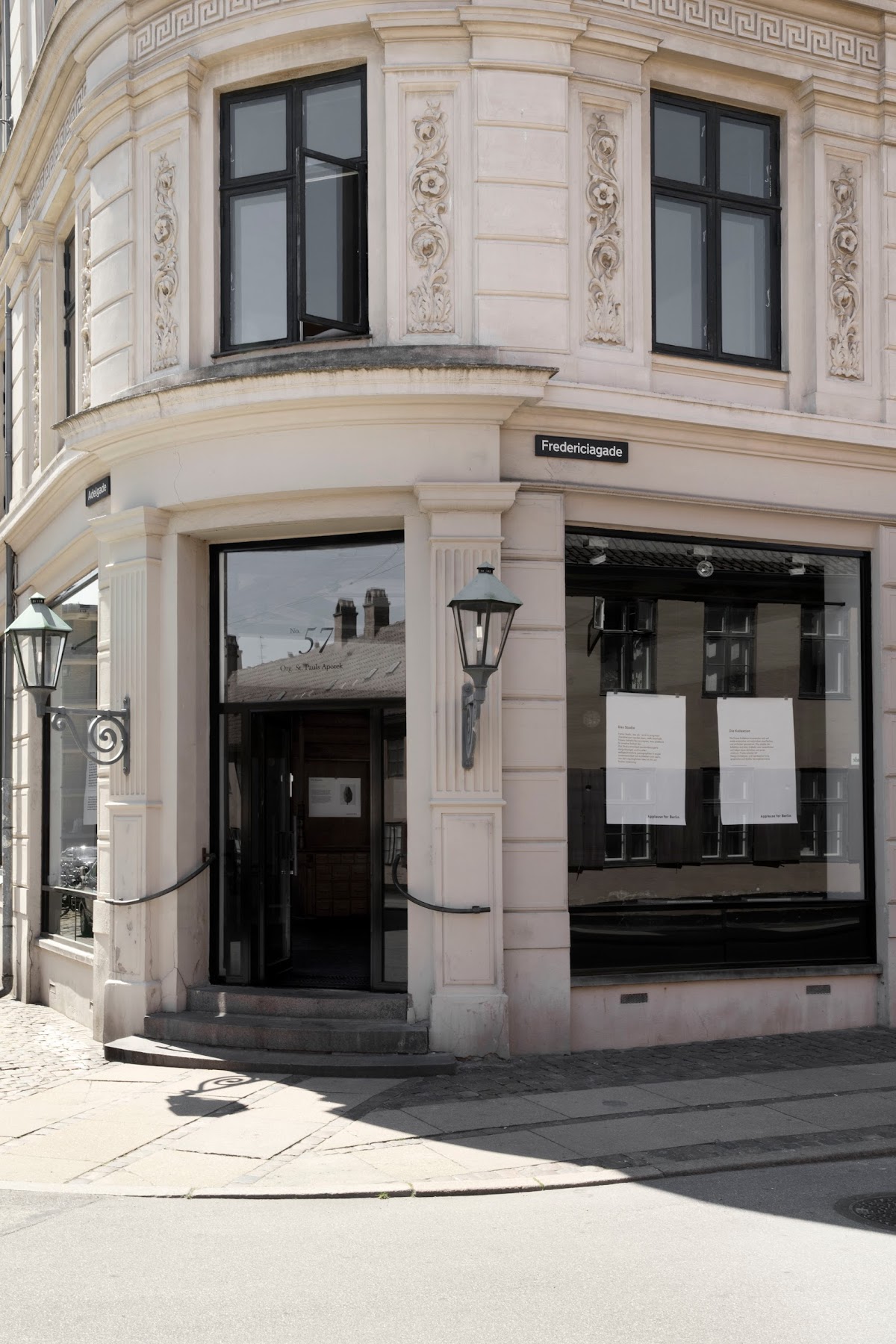 Frama Studio Store