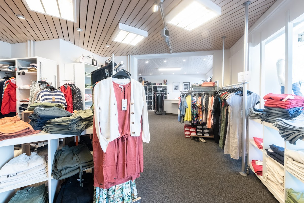 1560 Fashion.Point