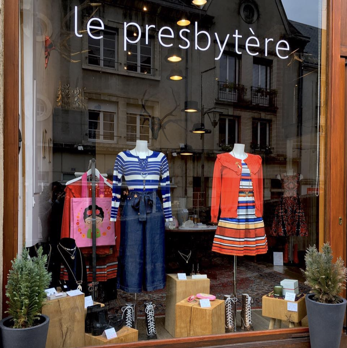 LE PRESBYTERE