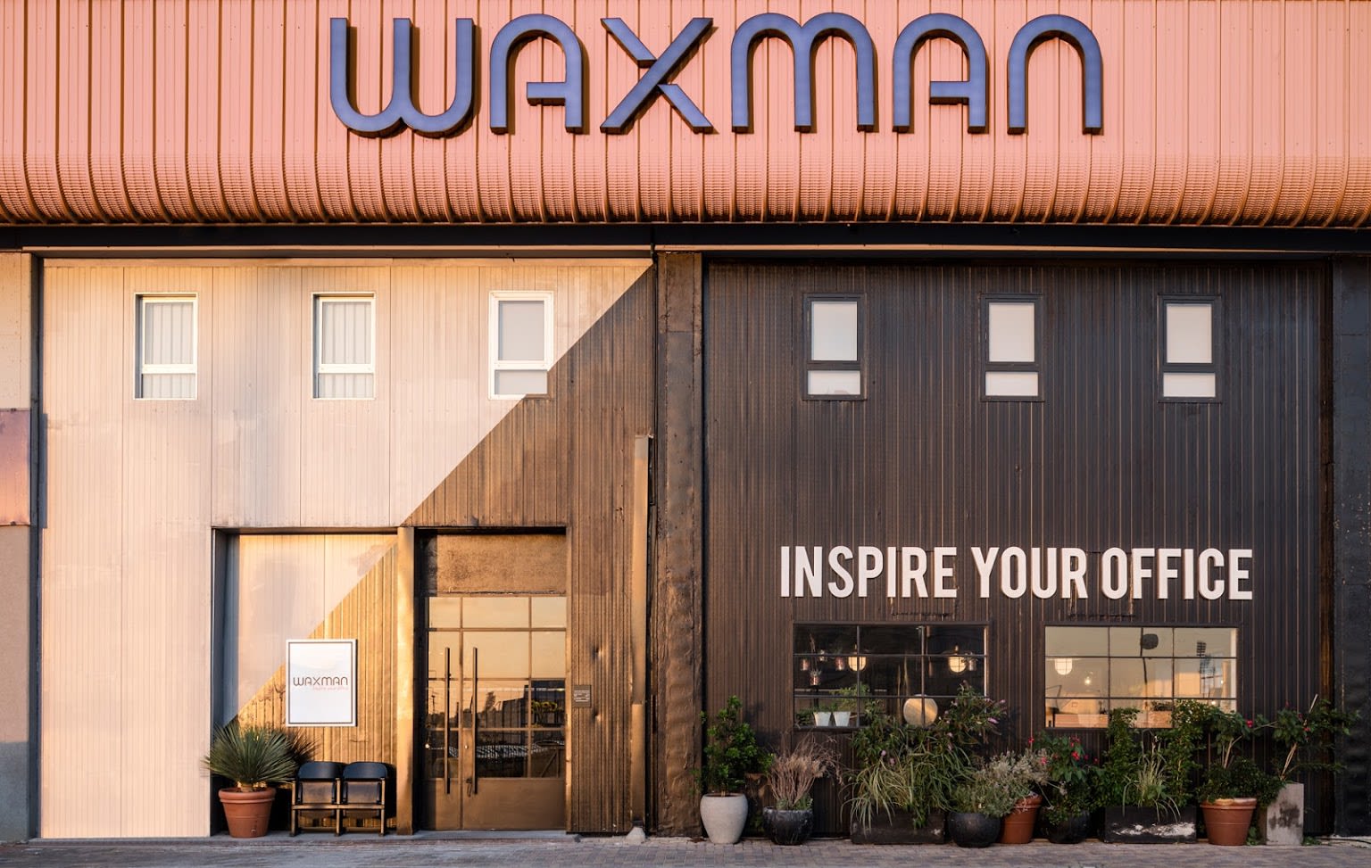 Waxman וקסמן ריהוט משרדי מעוצב
