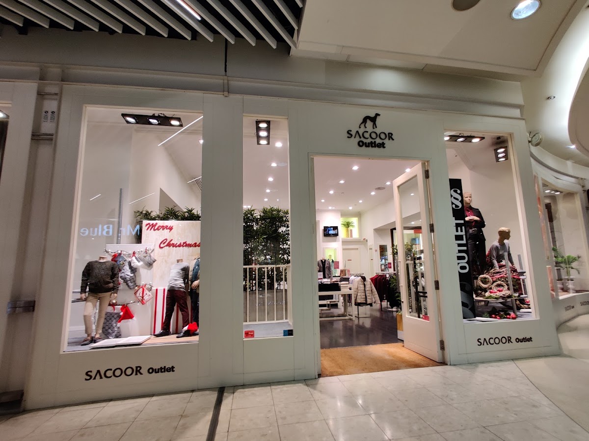 Sacoor Outlet Man & Woman