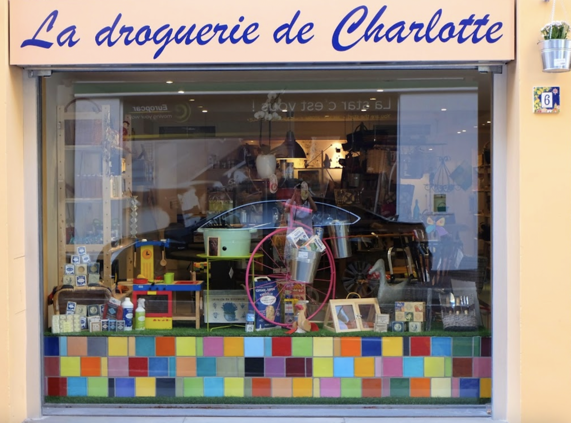 La droguerie de Charlotte