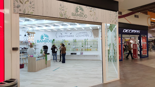 Bamboo Perfumería & Cosmetics