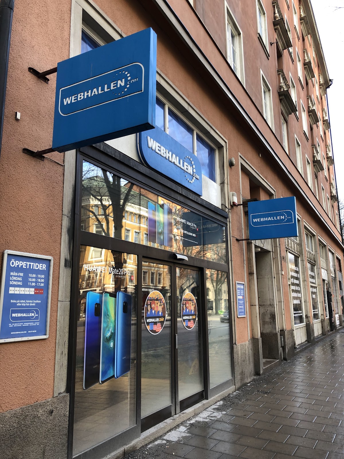 Webhallen