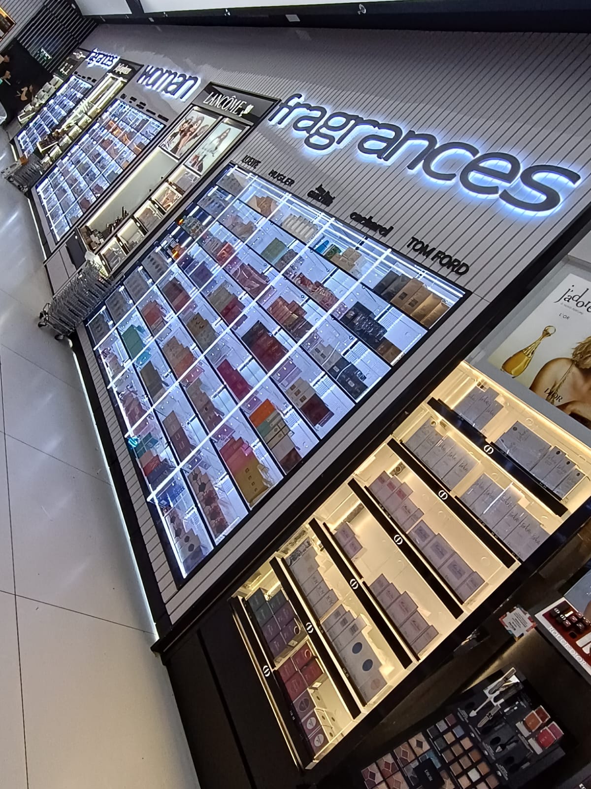 Perfumerías Primor Amadora