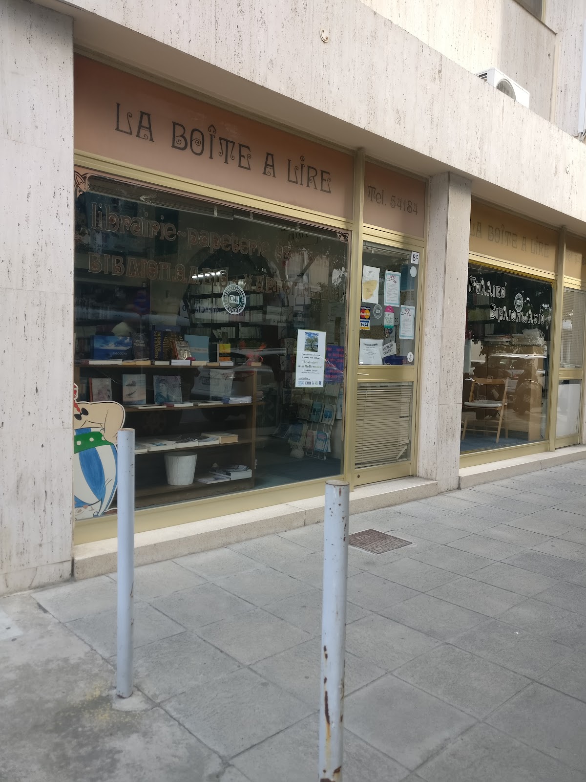 La Boîte à Lire