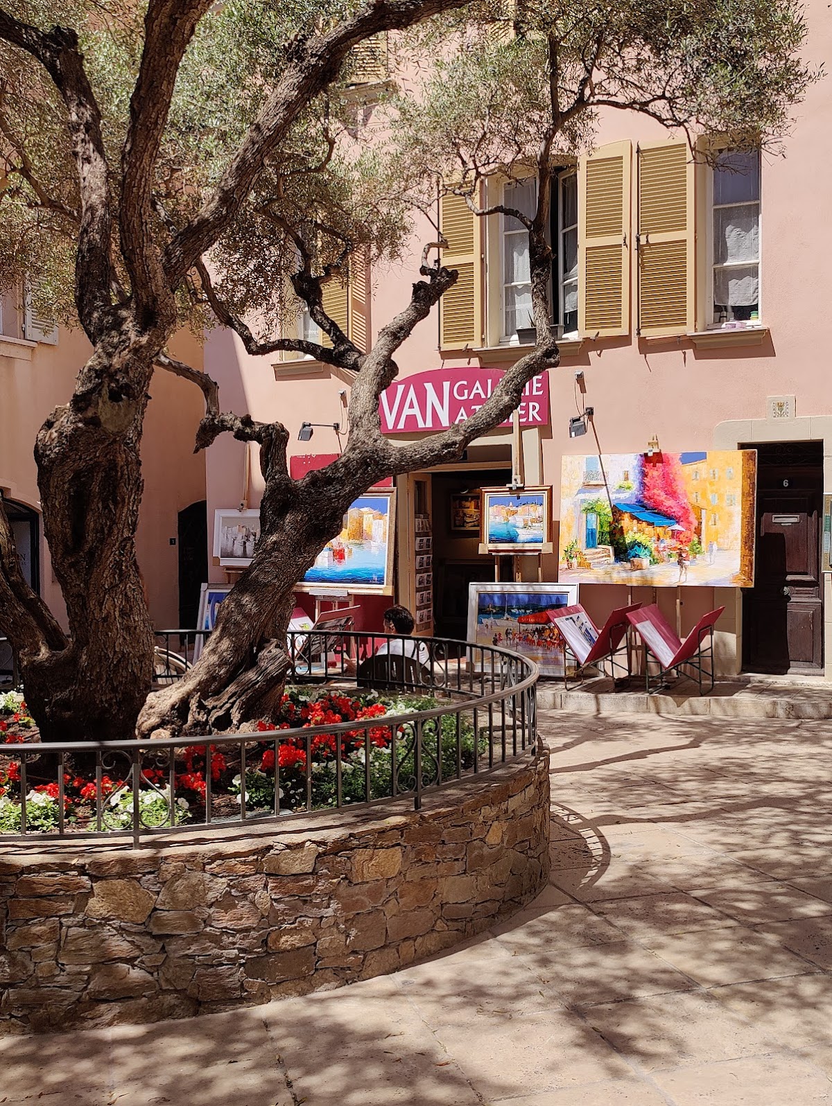Fendi Saint Tropez