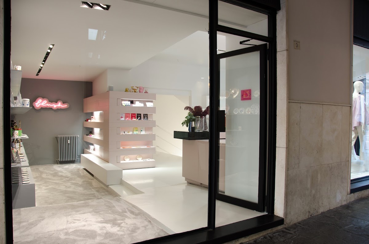 Blush Shop