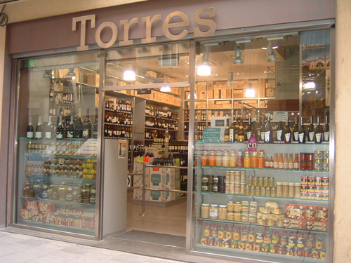 Torres: Vinos y Licores / Wines & Spirits