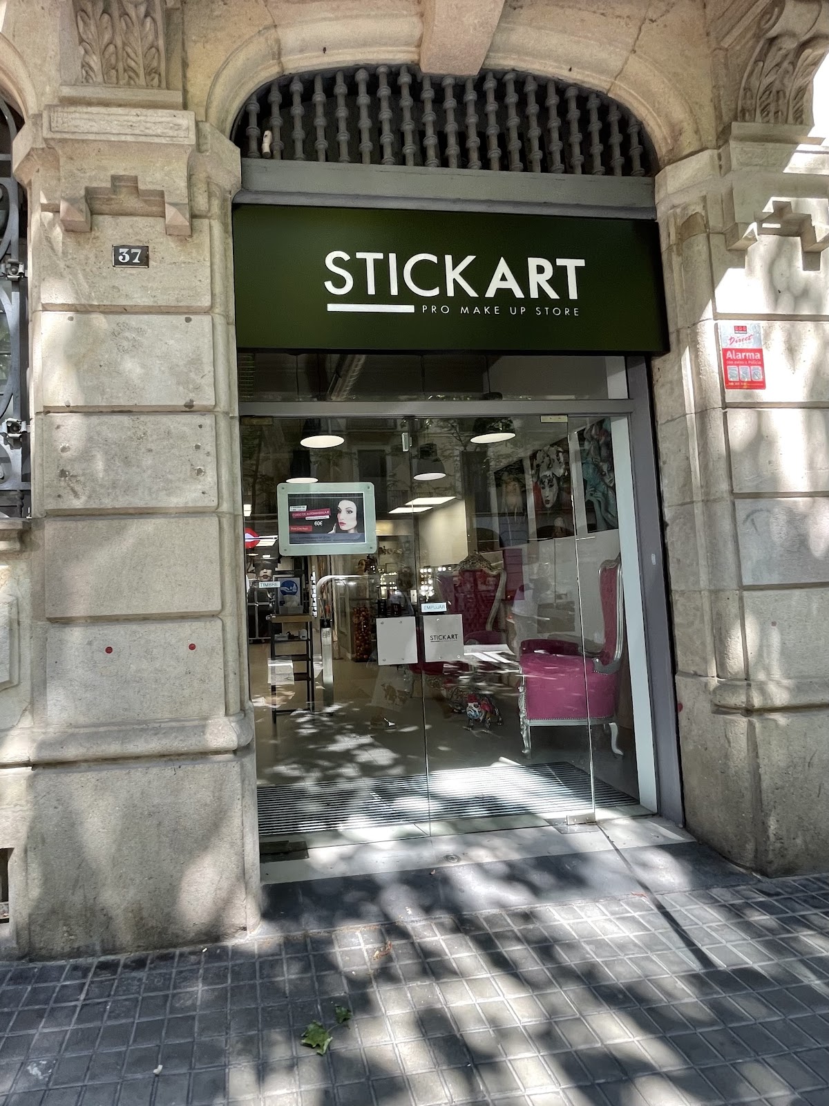 STICK ART PRO MAKE UP STORE