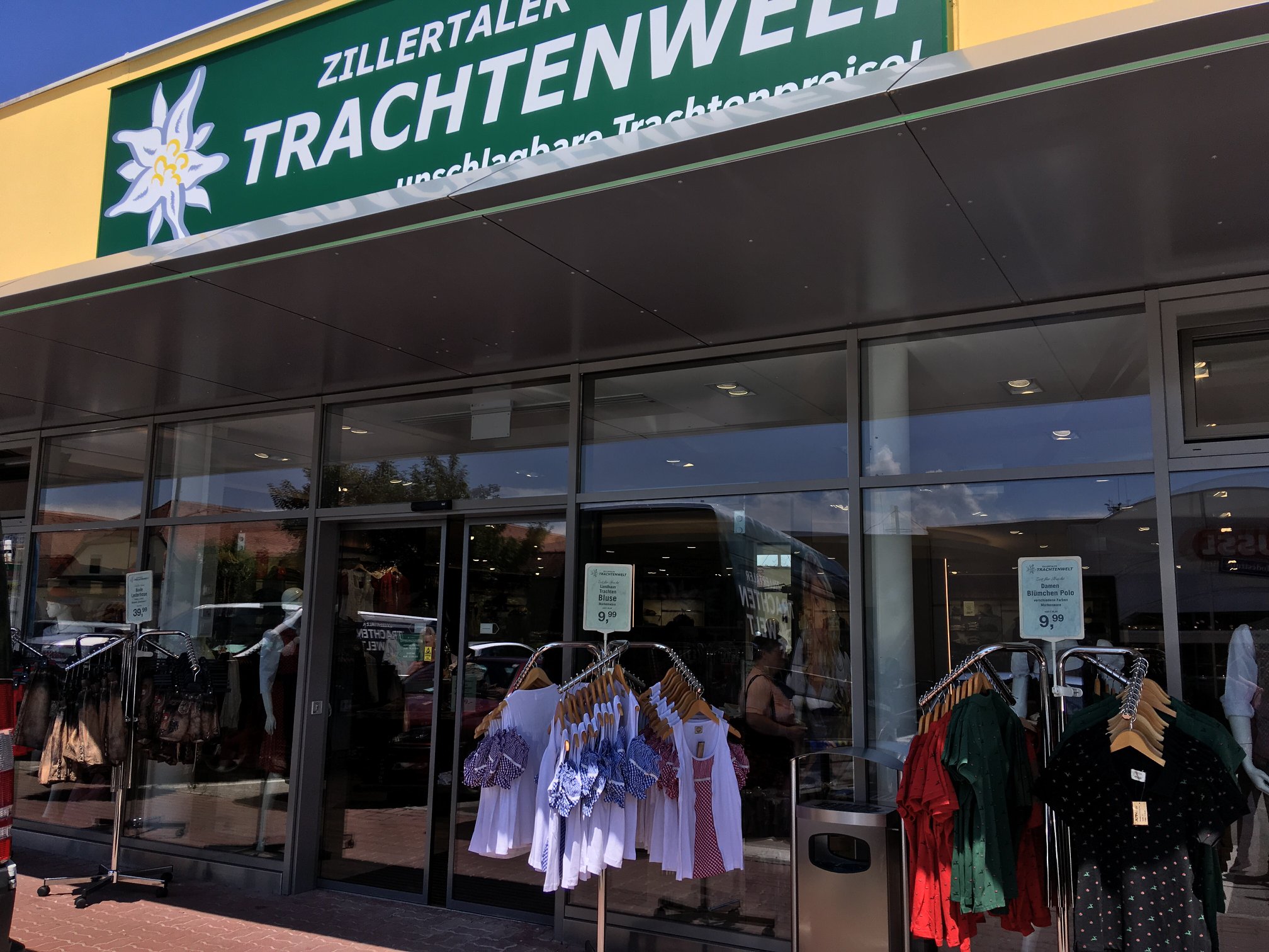 Zillertaler Trachtenwelt Filiale Mauthausen/Donaupark