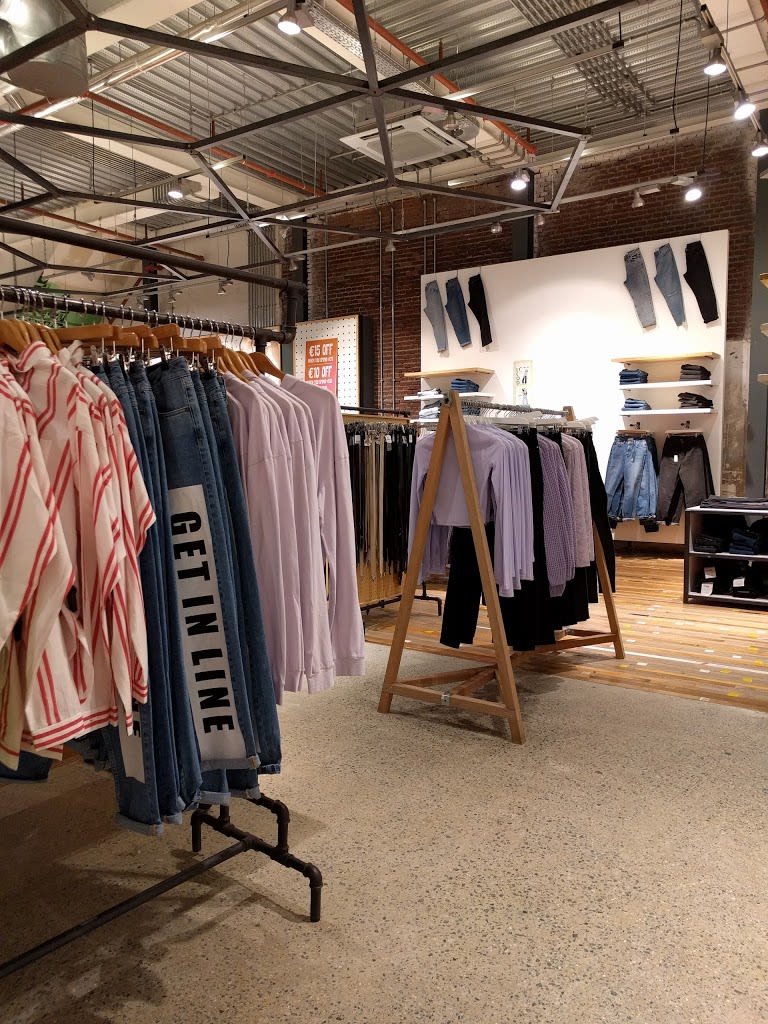 Amsterdam - Urban Outfitters Store