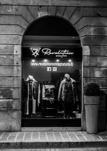 Rivoluzione Concept Store