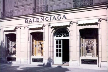 Balenciaga 2024 shop online