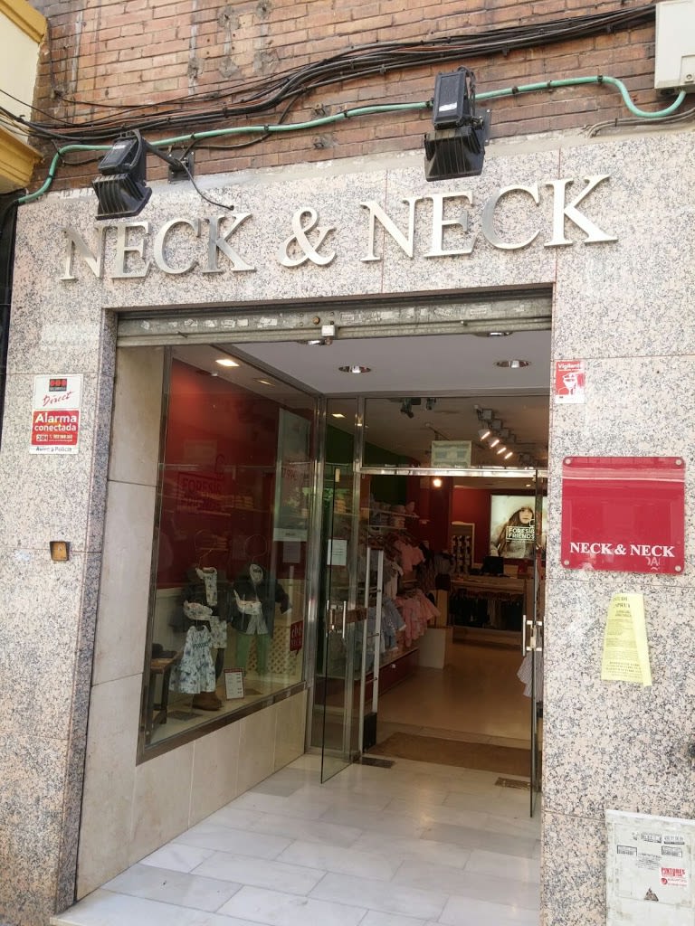 neck & neck