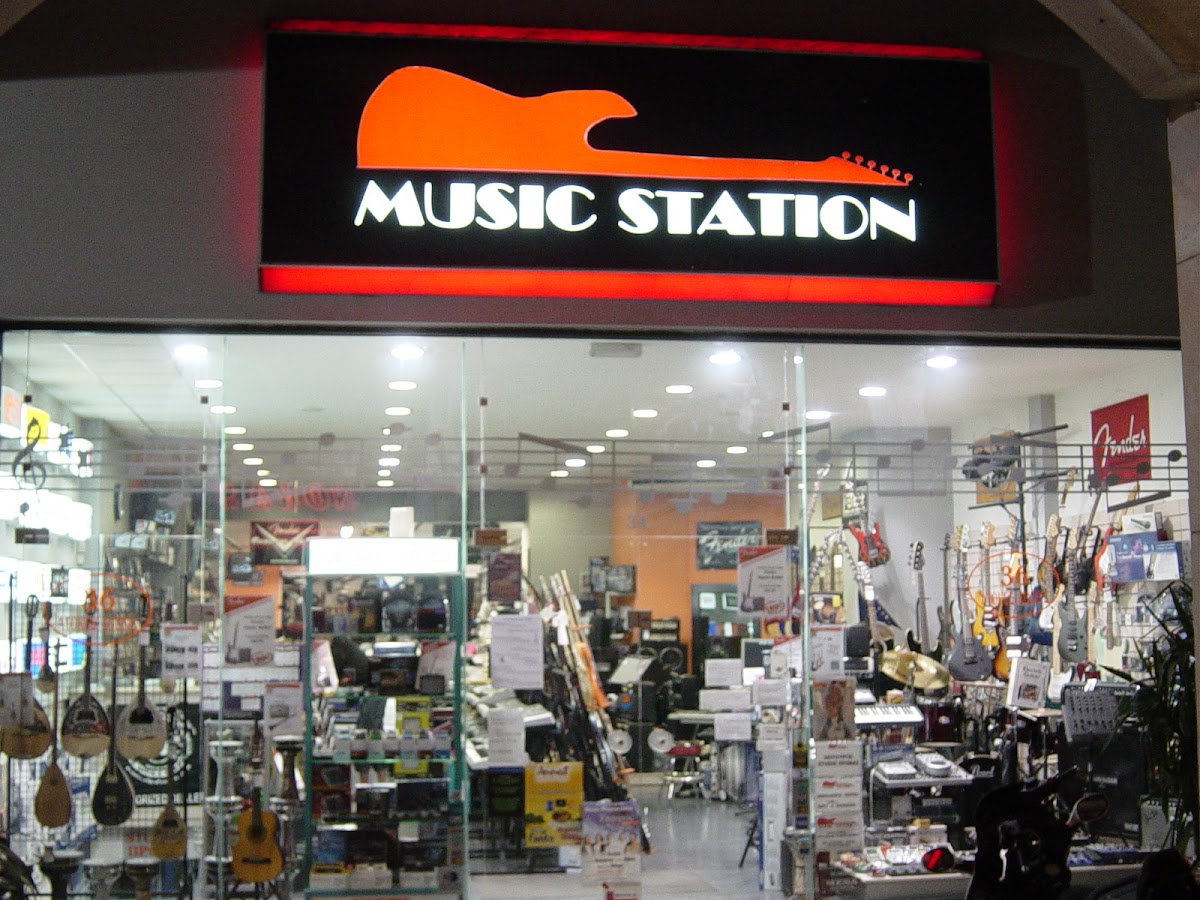 Music Station ΣΤΟΛΛΑΣ Ο.Ε
