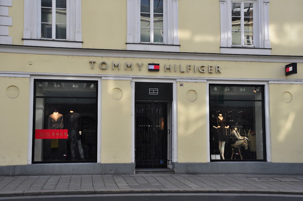 Tommy Hilfiger 