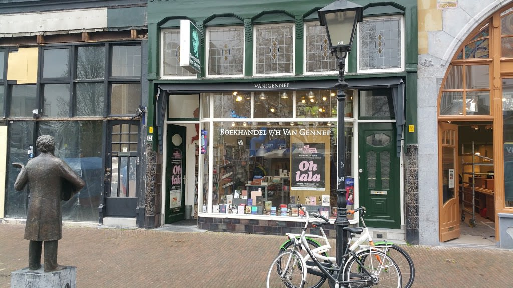 Bookshop v / h Van Gennep