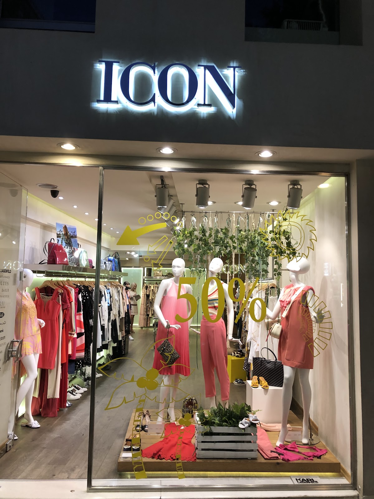 IconWorld Fashion Boutique
