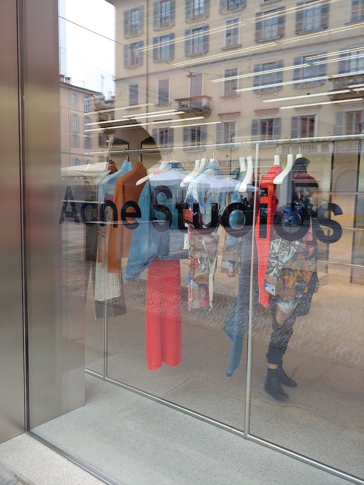 Acne Studios Piazza del Carmine