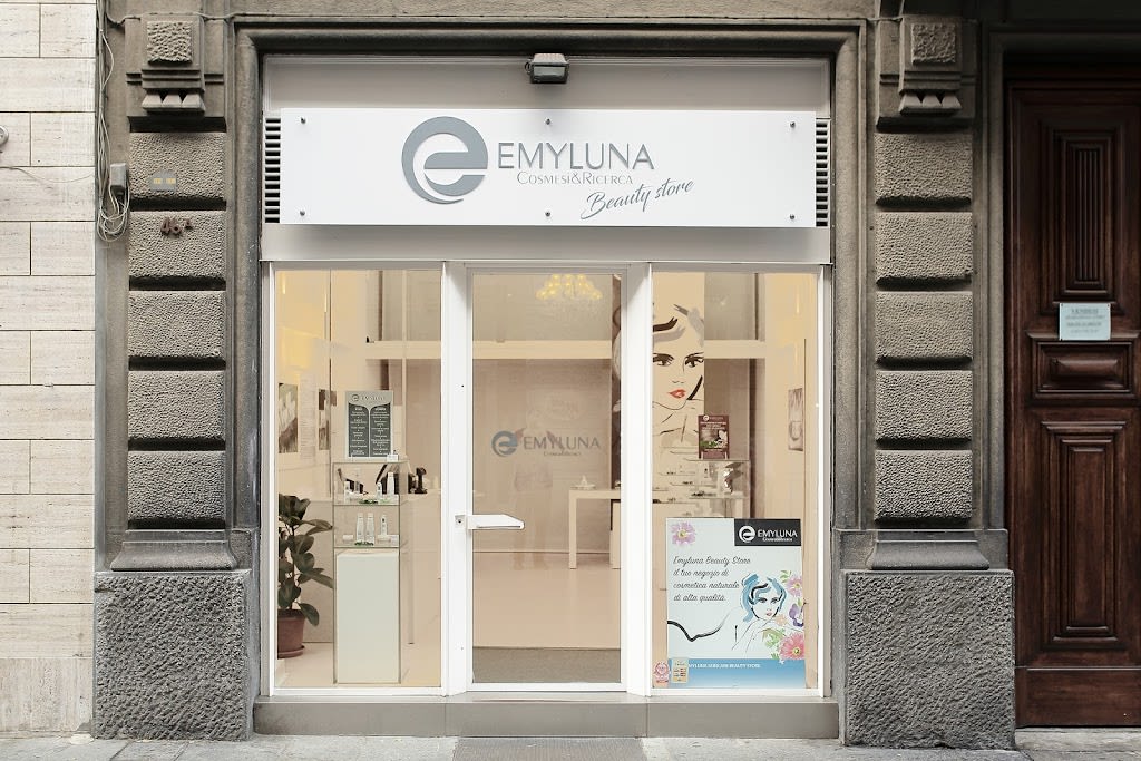 Emyluna Beauty Store