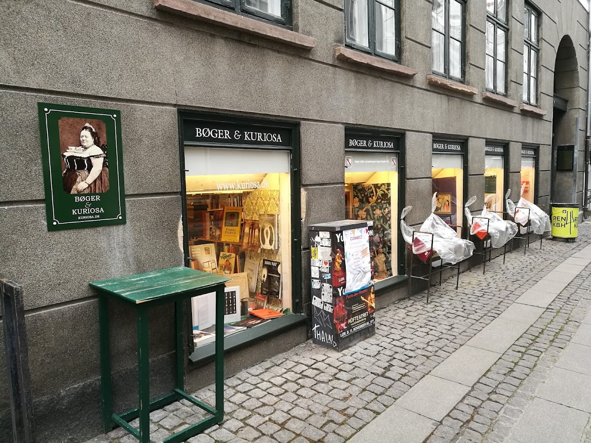 Books & Curiosities