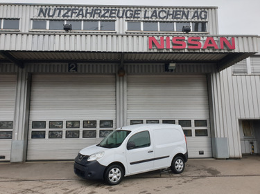 NUTZFAHRZEUGE LACHEN AG Nissan