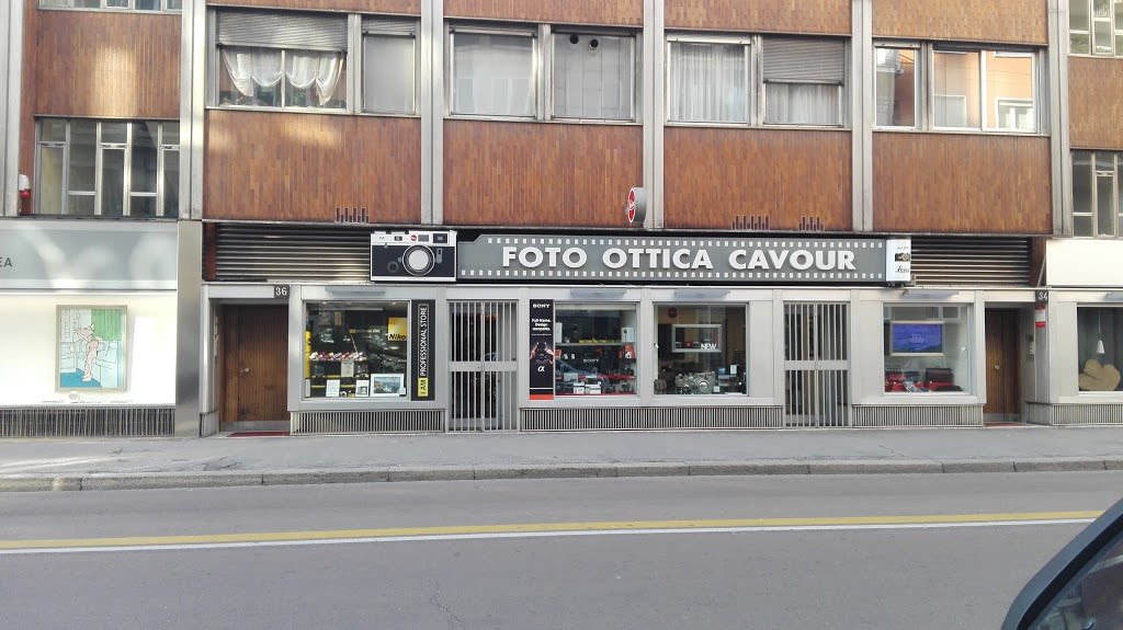 Foto Ottica Cavour Srl - Leica