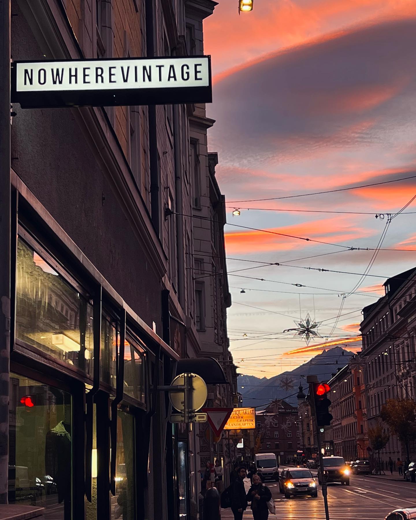 NOWHEREVINTAGE