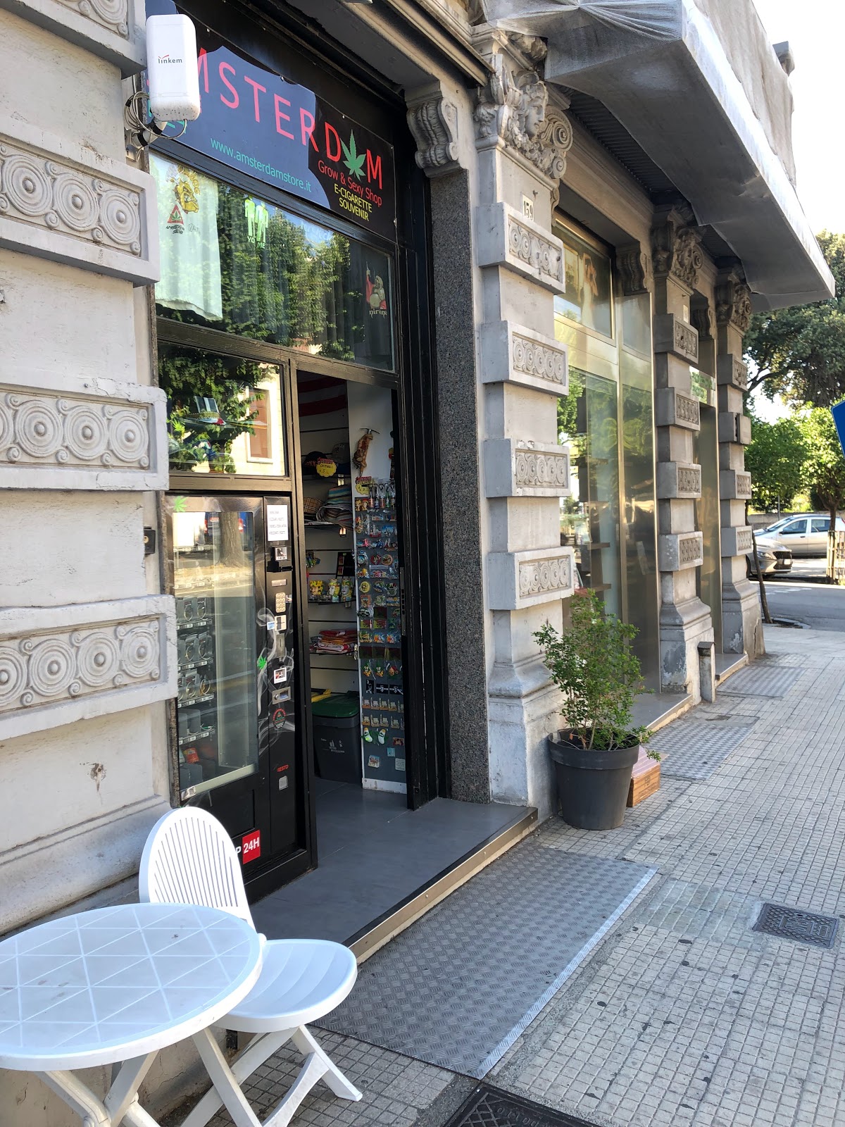 Amsterdam Store Messina