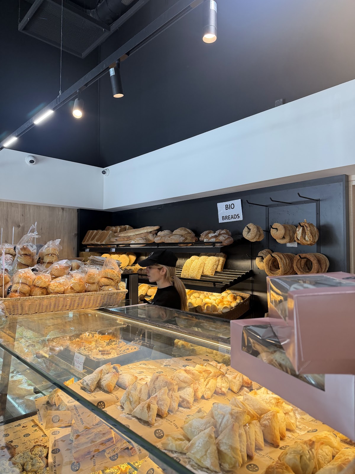 Wood n fire Art bakery