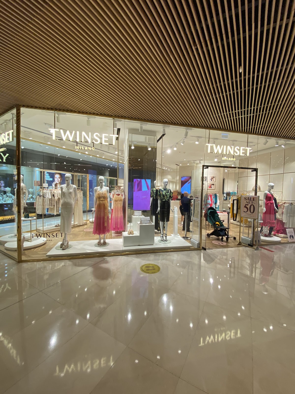 TWINSET