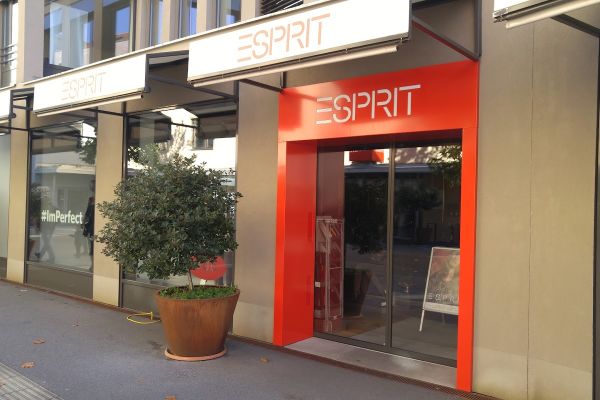 Esprit Women Store