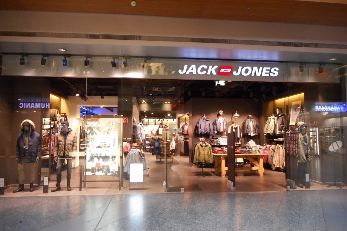 JACK & JONES