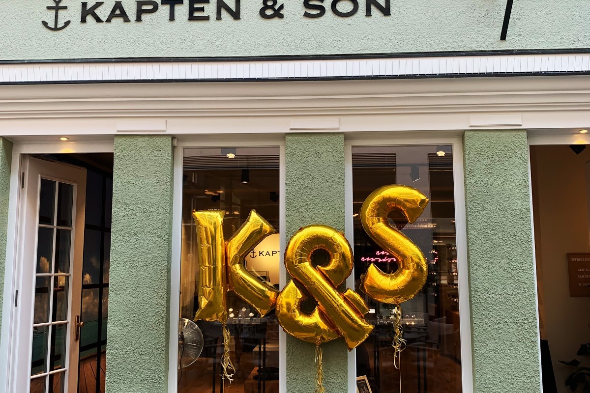 Kapten & Son Store