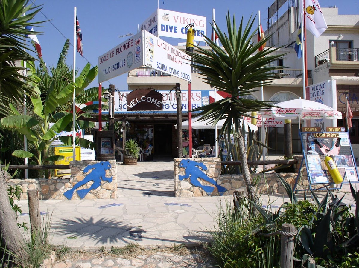 Viking Divers: Scuba Diving School : Larnaca Cyprus