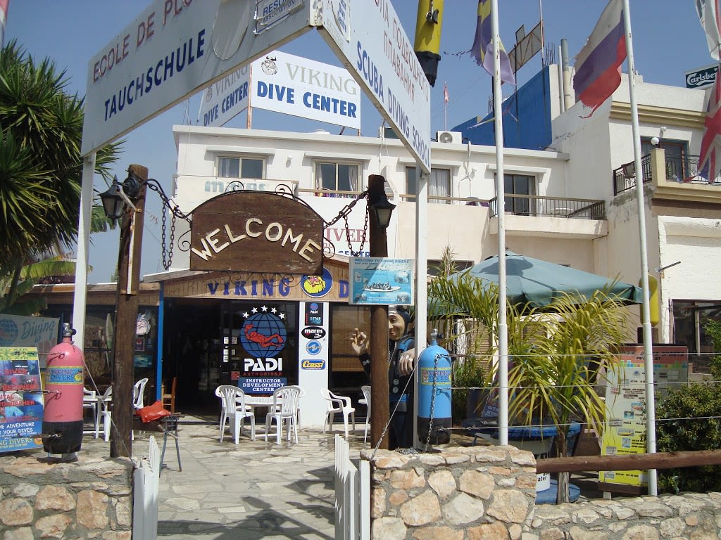 Viking Divers: Scuba Diving School : Larnaca Cyprus